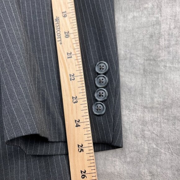 Jos A Bank Suit Men 43R 36W x 31L Gray White Pinstripe Wool Classic Career 2pc - Picture 6 of 16